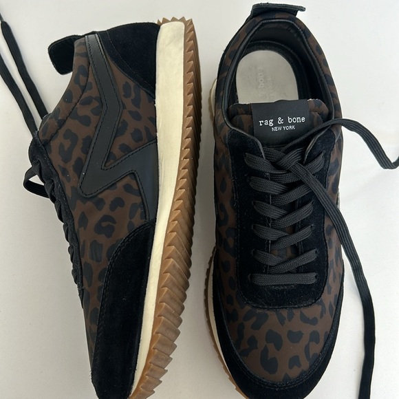 Rag & Bone Retro Runner Sneakers Black Cheetah Gum Bottom Size 38.5 8.5